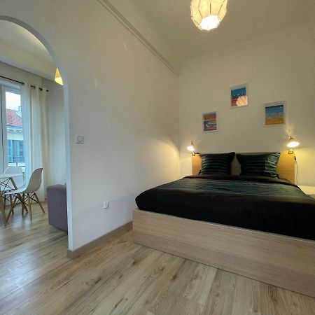 Nice Renting - Notre Dame - Cosy Loft Perfect View On The Roofs ภายนอก รูปภาพ