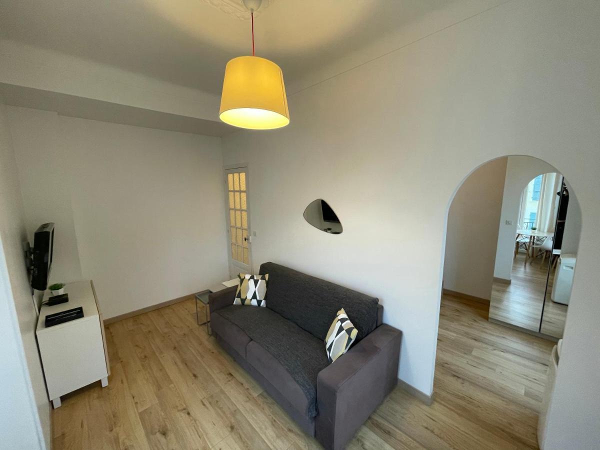 Nice Renting - Notre Dame - Cosy Loft Perfect View On The Roofs ภายนอก รูปภาพ