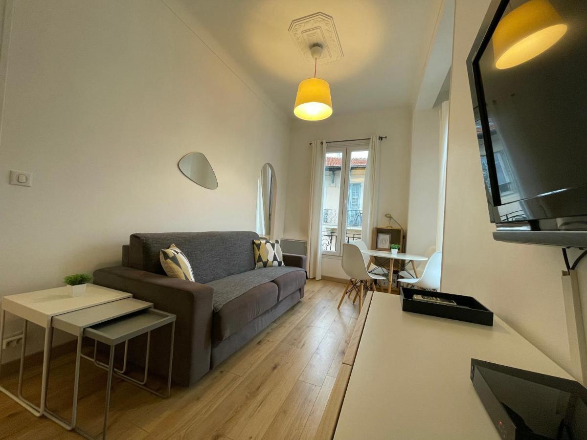 Nice Renting - Notre Dame - Cosy Loft Perfect View On The Roofs ภายนอก รูปภาพ