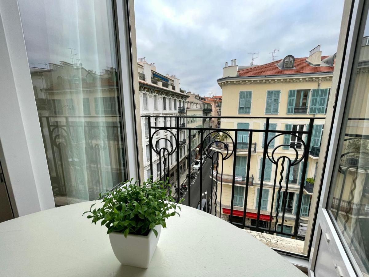 Nice Renting - Notre Dame - Cosy Loft Perfect View On The Roofs ภายนอก รูปภาพ