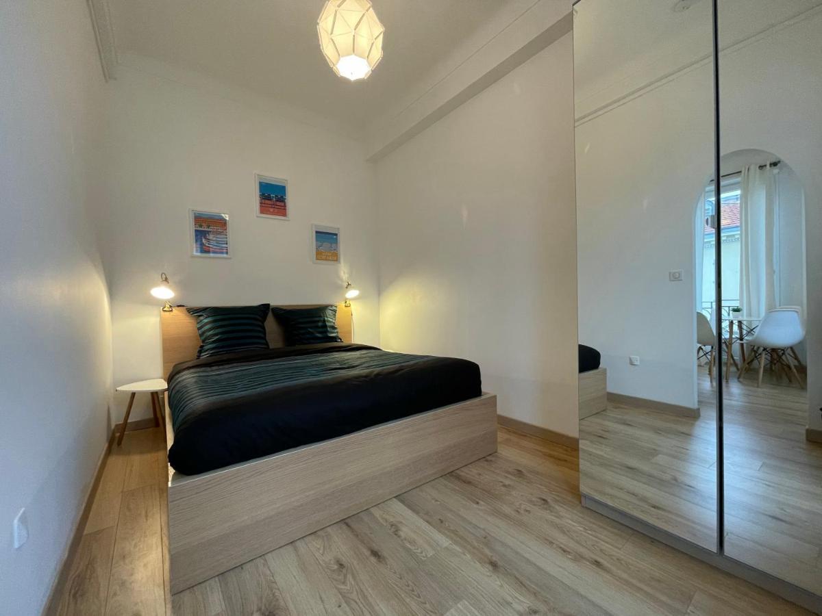 Nice Renting - Notre Dame - Cosy Loft Perfect View On The Roofs ภายนอก รูปภาพ