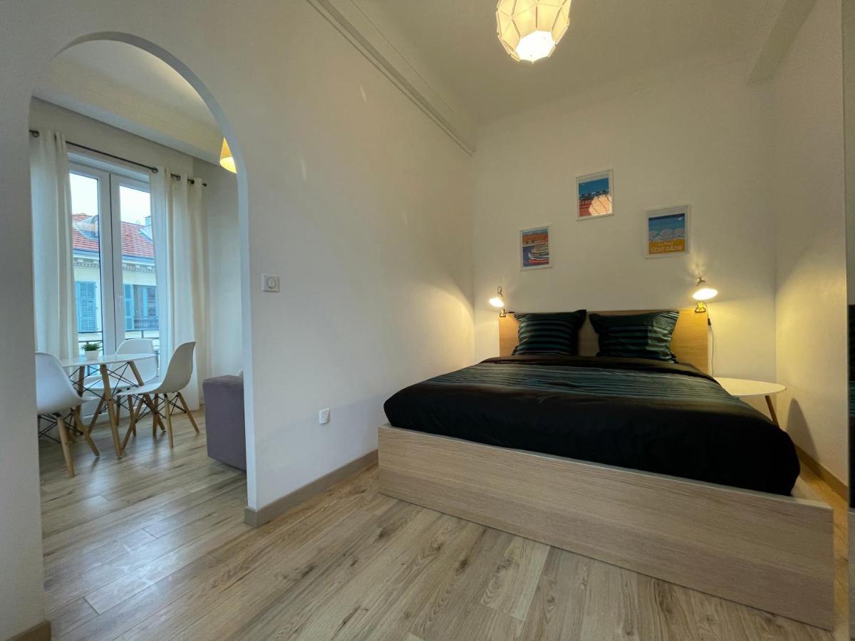 Nice Renting - Notre Dame - Cosy Loft Perfect View On The Roofs ภายนอก รูปภาพ